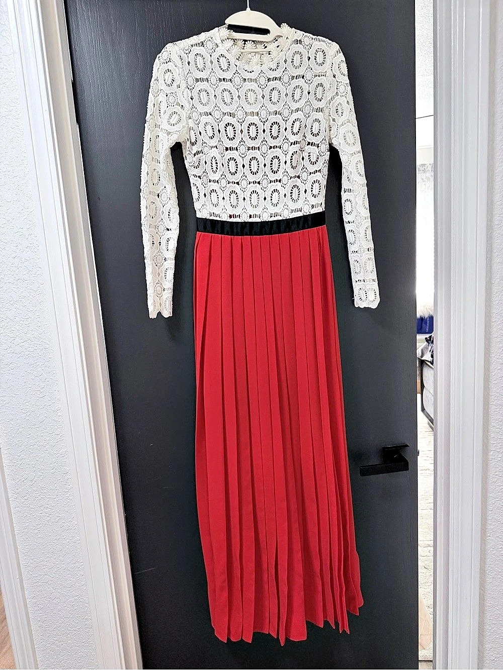 self-portrait Pleated Crochet Floral Maxi Dress Red & White Size Small